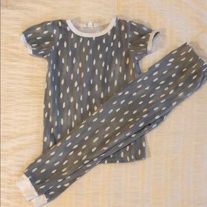 Iza Pearl child’s pajama set EUC